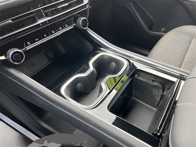 2024 Chevrolet Traverse LS