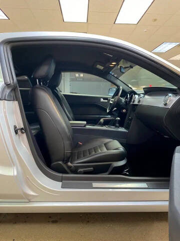 2006 Ford Mustang GT Deluxe