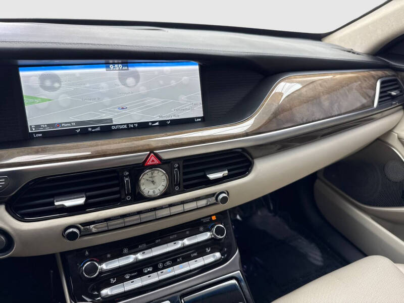 2019 Genesis G90