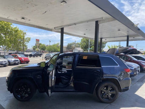 2015 Jeep Grand Cherokee Laredo