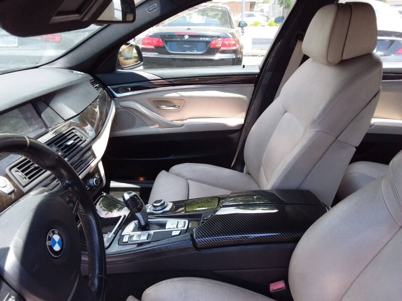 2012 BMW 5 Series 535i