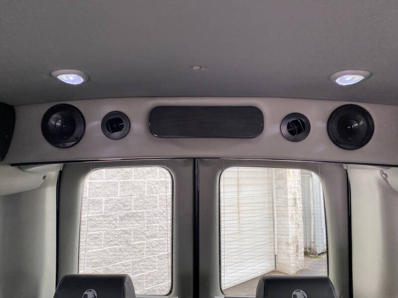 2025 Ford Transit 250