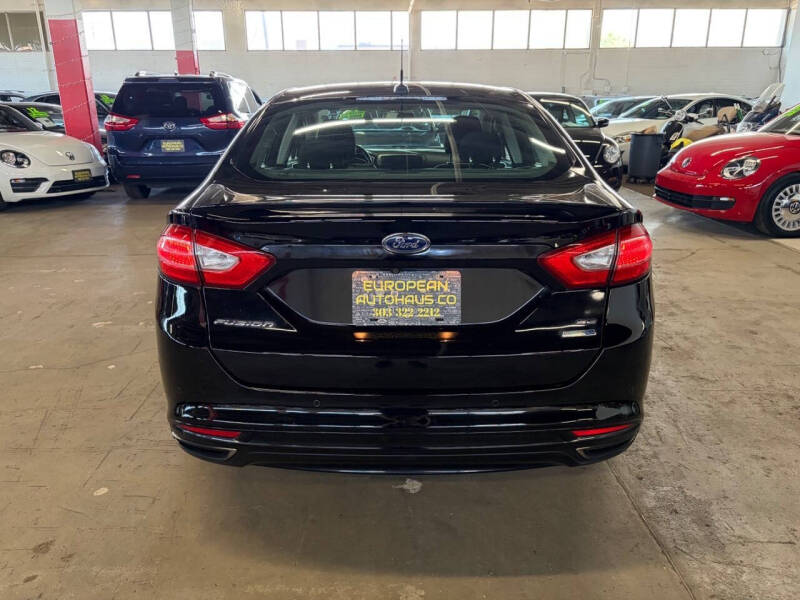 2016 Ford Fusion SE