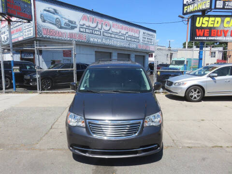 2016 Chrysler Town and Country Touring