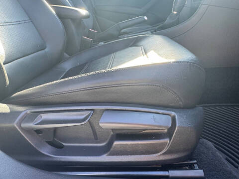 2015 Volkswagen Passat 1.8T Limited Edition