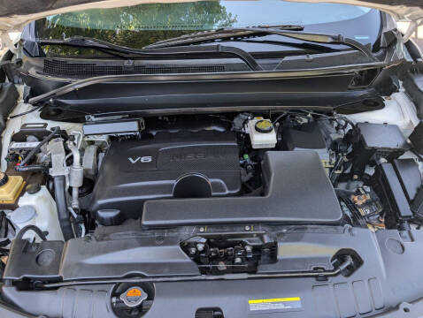 2017 Nissan Pathfinder SL