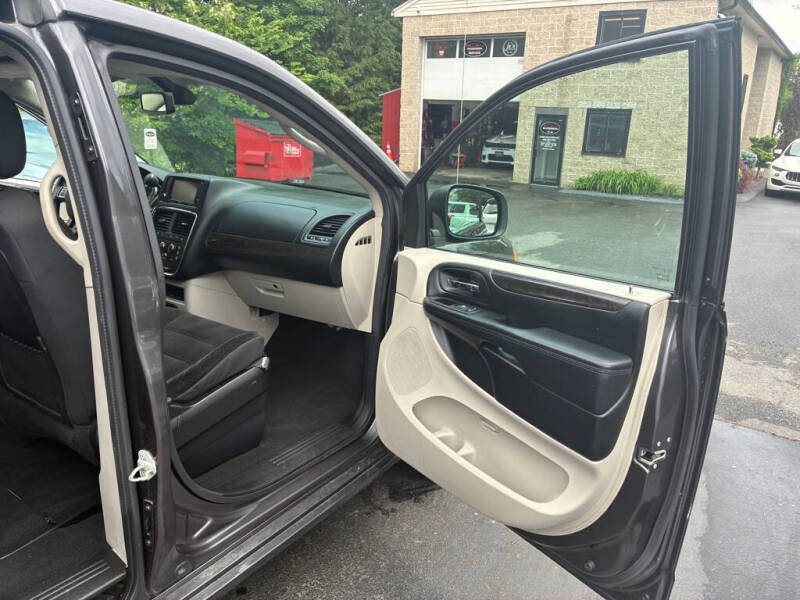 2019 Dodge Grand Caravan SE