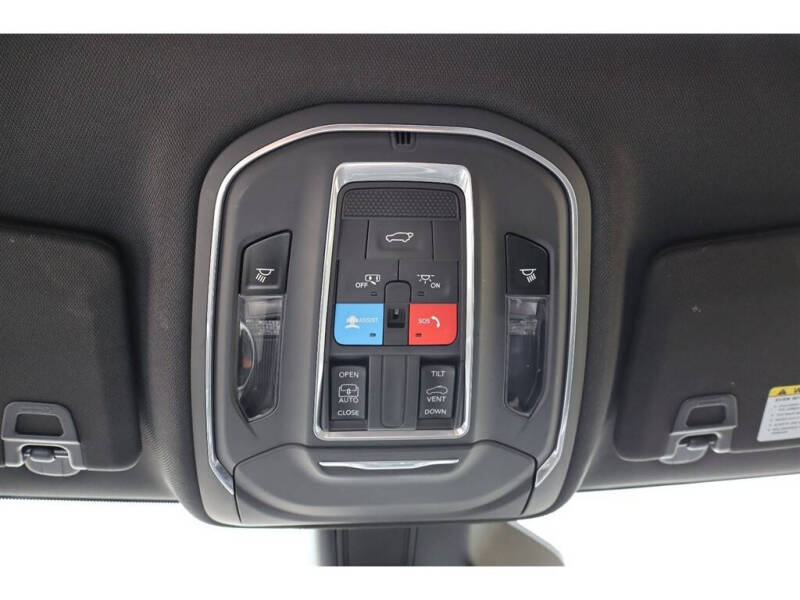 2022 Jeep Grand Cherokee Laredo