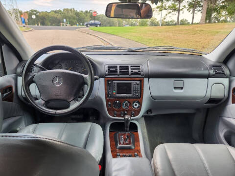 2000 Mercedes-Benz M-Class ML 320