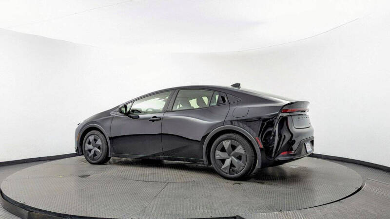 2024 Toyota Prius LE