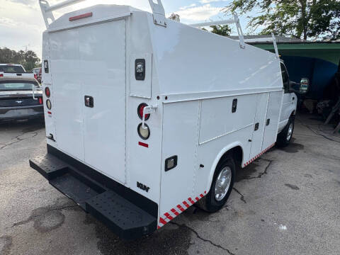 2016 Ford E-Series E-350 SD