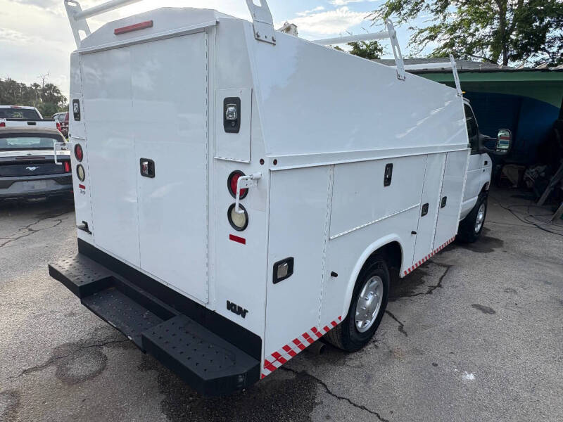 2016 Ford E-Series E-350 SD