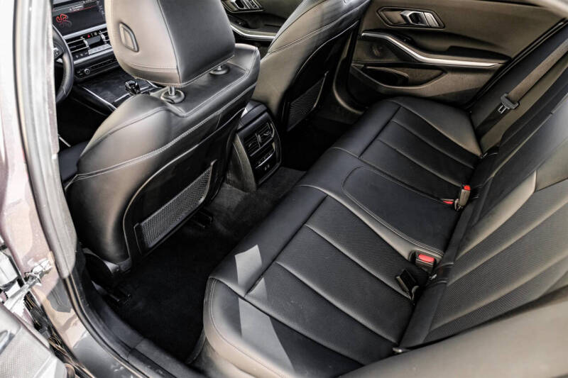 2022 BMW 3 Series 330i