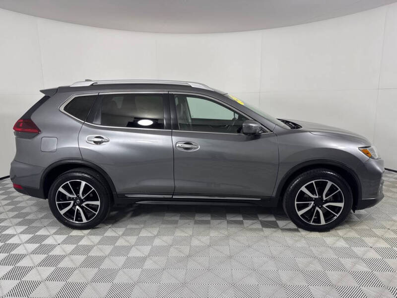 2020 Nissan Rogue SL