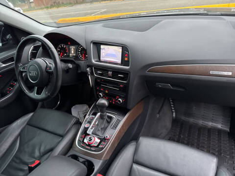 2014 Audi Q5 2.0T quattro Premium Plus