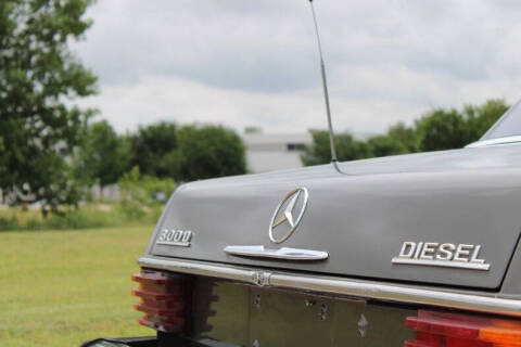 1976 Mercedes-Benz 300-Class