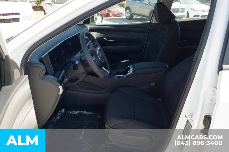 2025 Hyundai Tucson SE