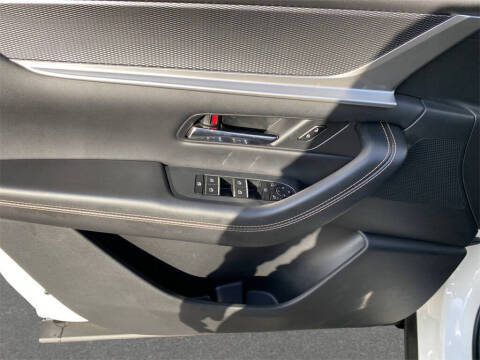 2024 Mazda CX-90 Plug-in Hybrid Premium Plus