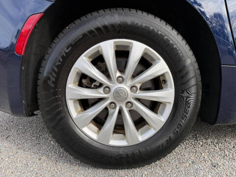 2018 Chrysler Pacifica Touring L Plus