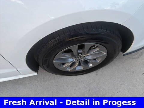 2024 Toyota Sienna LE 8-Passenger