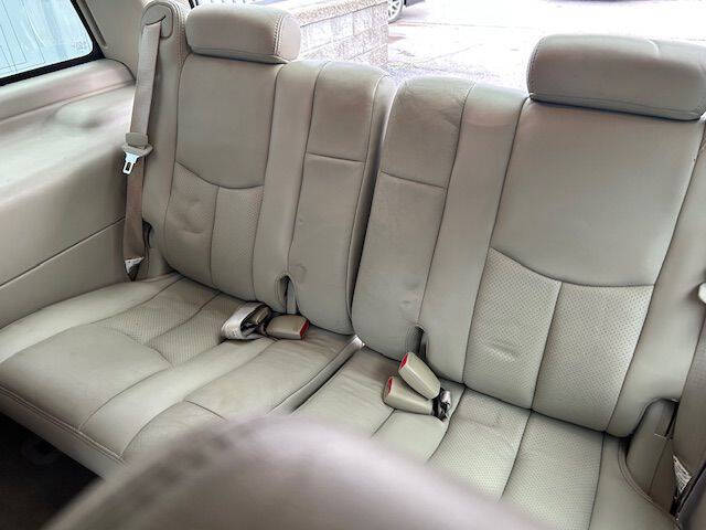 2004 Cadillac Escalade