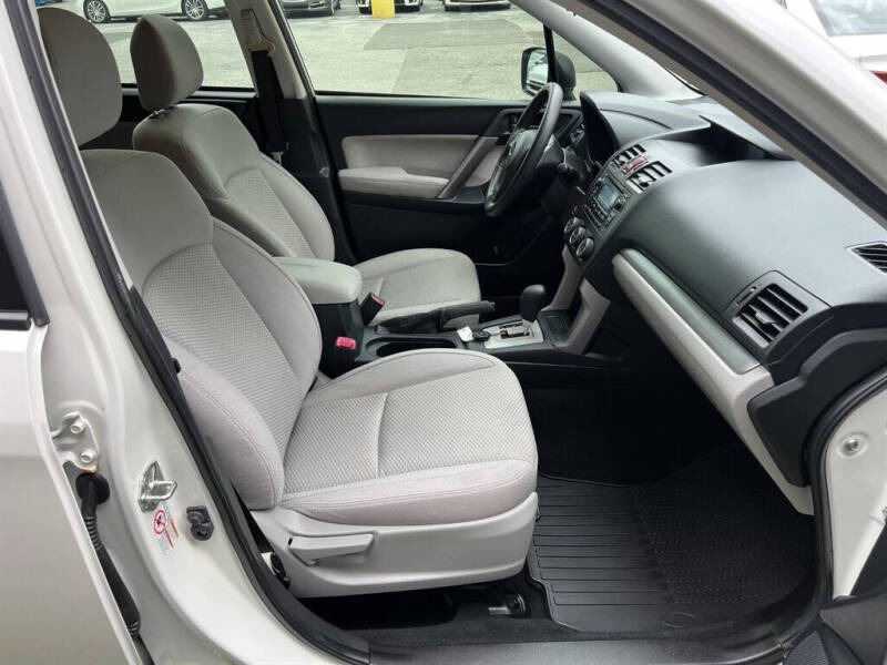 2015 Subaru Forester 2.5i