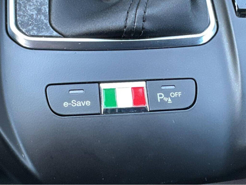 2024 Alfa Romeo Tonale Hybrid Ti