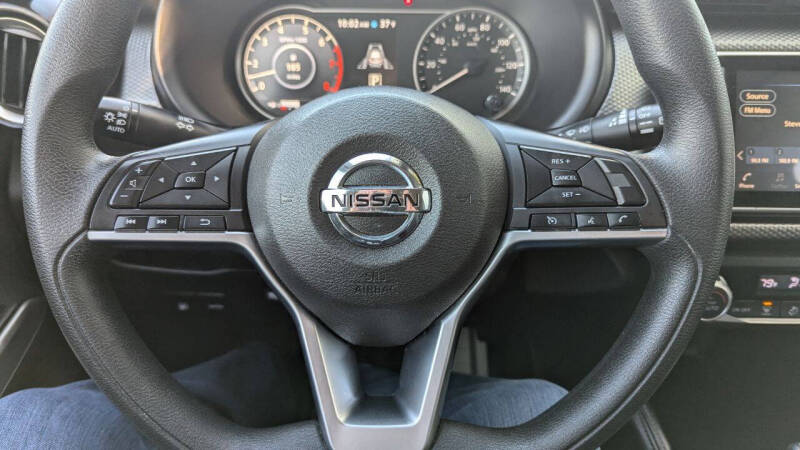 2020 Nissan Kicks SV