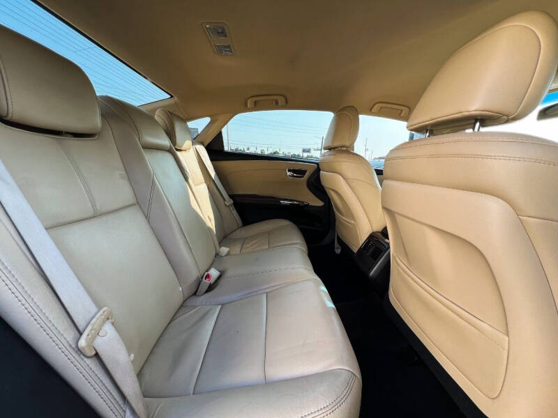 2014 Toyota Avalon XLE