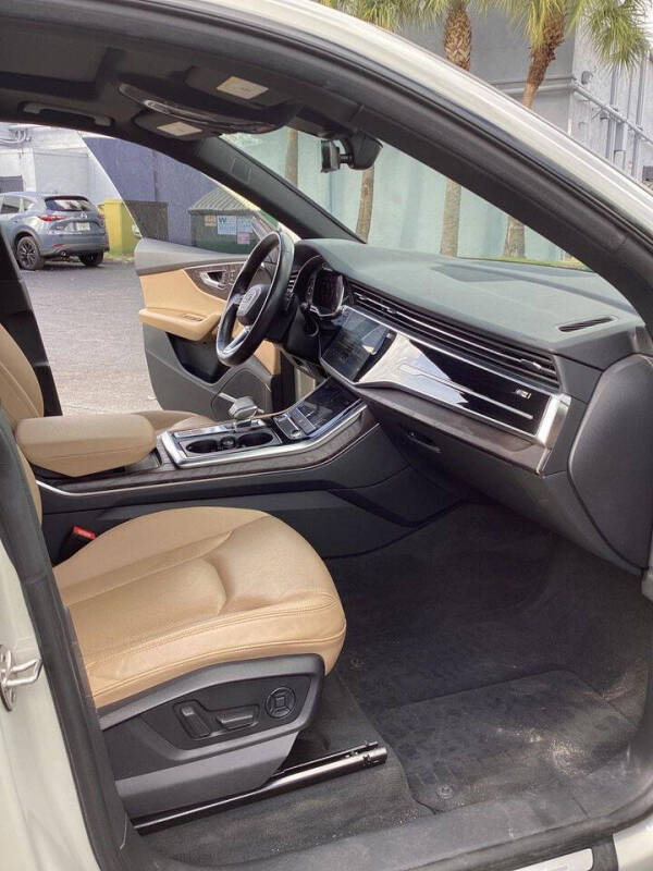 2021 Audi Q8 quattro Premium Plus 55 TFSI