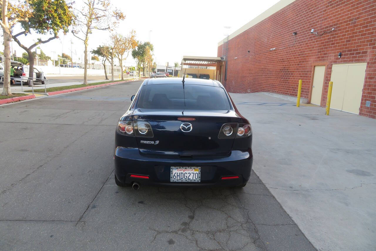 2009 Mazda Mazda3 for sale at The Car Vendor LLC in Bellflower, CA