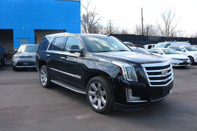2017 Cadillac Escalade Luxury