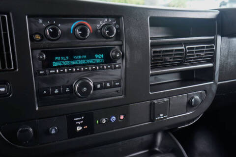 2023 Chevrolet Express 2500