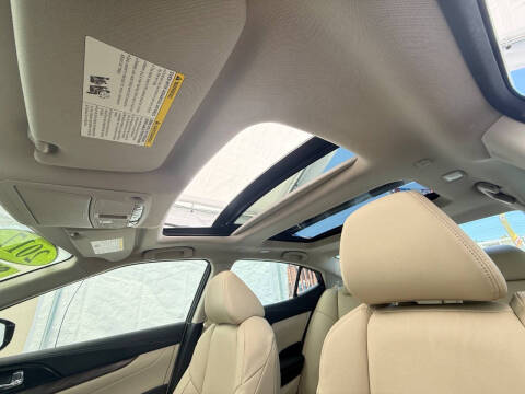 2017 Nissan Maxima Platinum