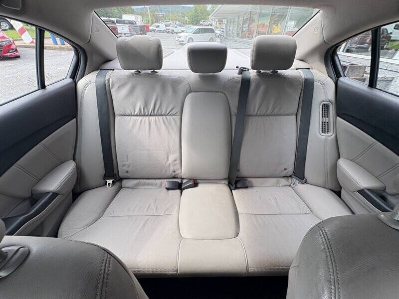 2013 Honda Civic Hybrid w/Leather