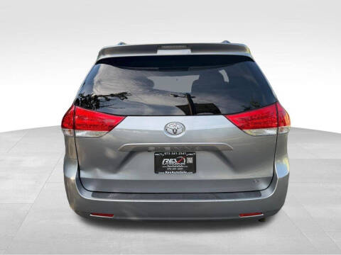 2013 Toyota Sienna