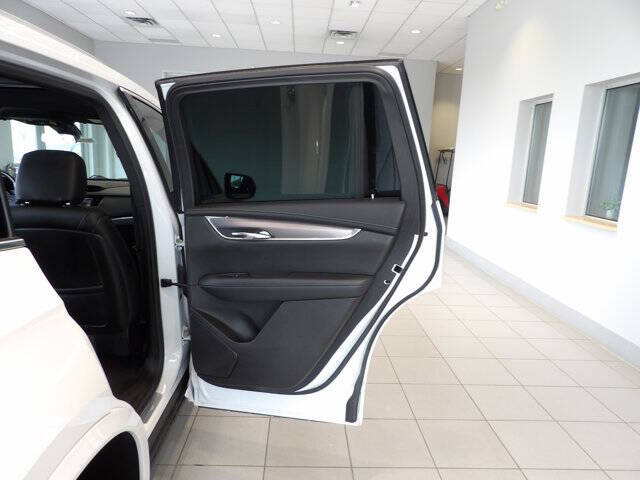 2023 Cadillac XT6 Luxury
