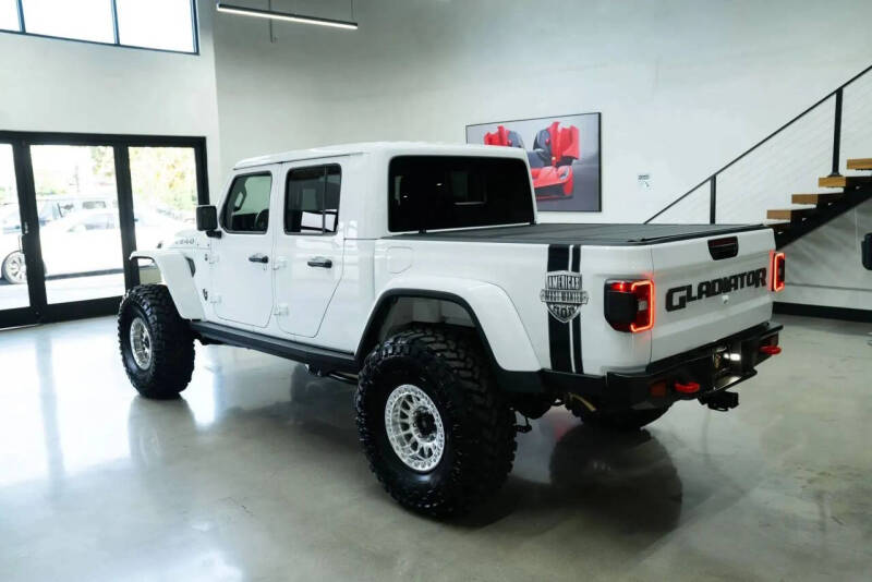 2025 Jeep Gladiator