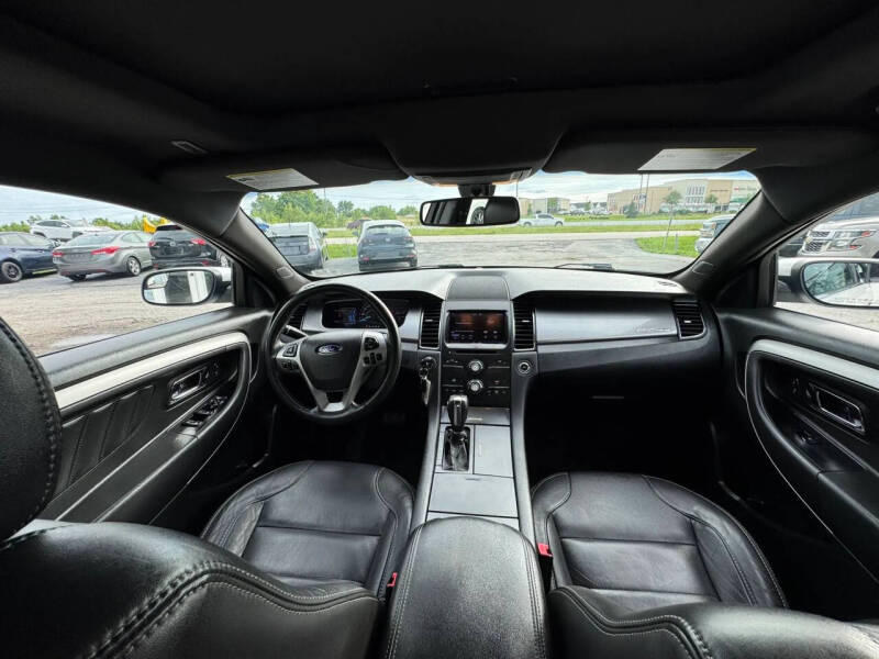 2013 Ford Taurus SEL