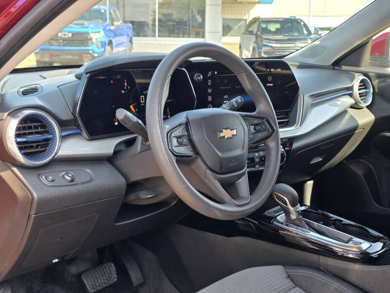 2024 Chevrolet Trax LT