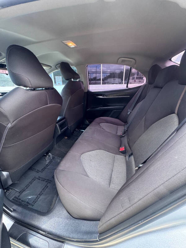 2019 Toyota Camry SE