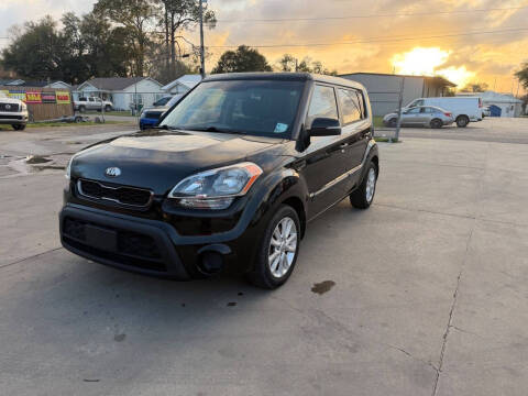 2013 Kia Soul +