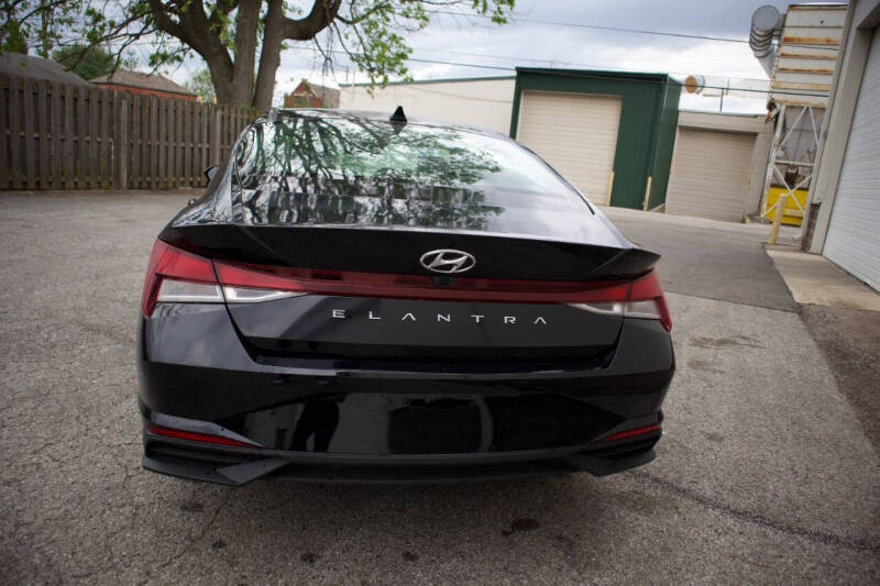 2022 Hyundai Elantra SEL