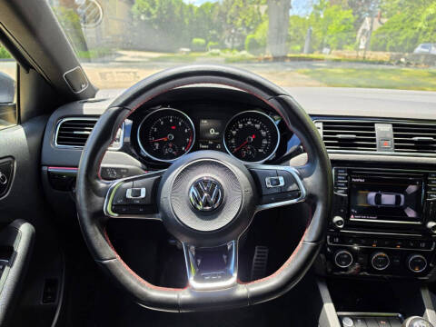 2017 Volkswagen Jetta 2.0T GLI