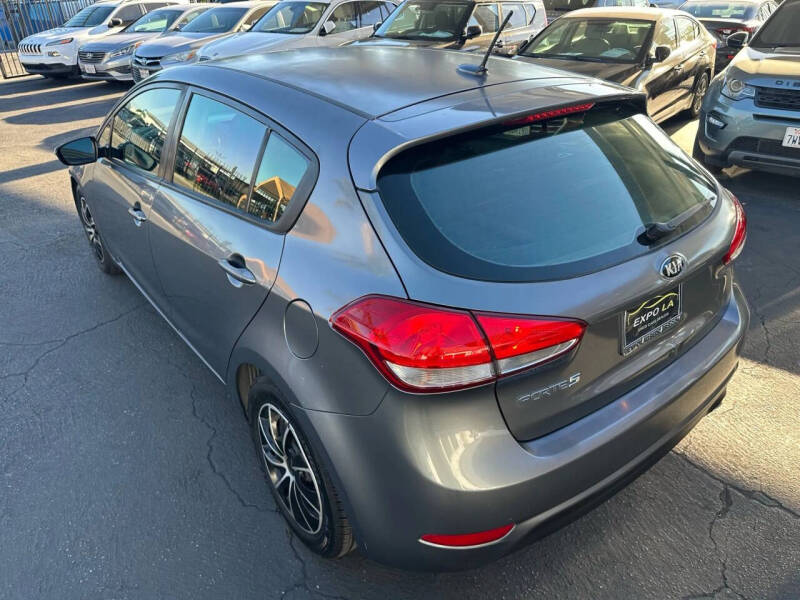 2016 Kia Forte5 LX