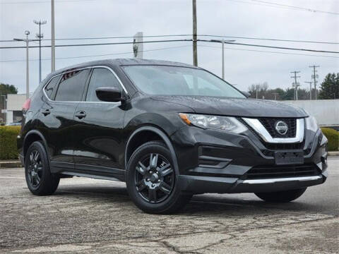 2019 Nissan Rogue for sale at Auto Center of Columbus in Columbus OH