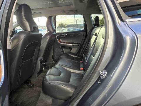 2017 Volvo XC60 T6 Inscription