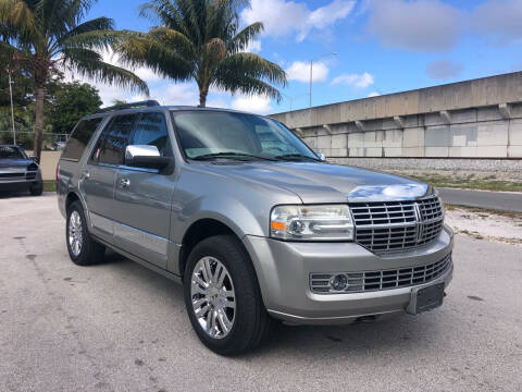 2008 Lincoln Navigator for sale at Florida Cool Cars in Fort Lauderdale FL