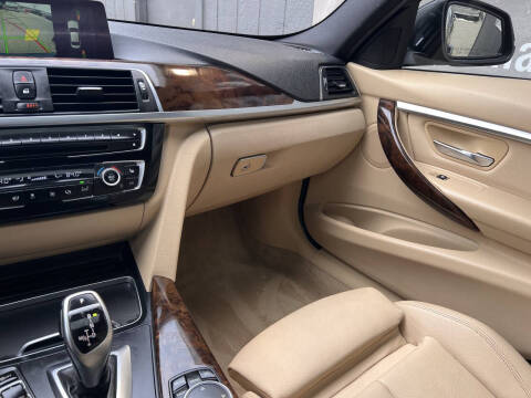 2016 BMW 3 Series 328i xDrive