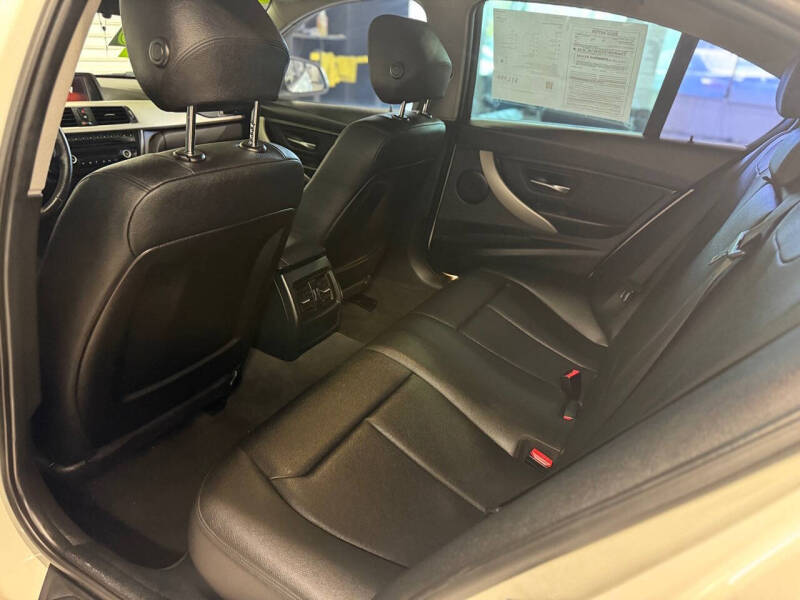 2014 BMW 3 Series 320i